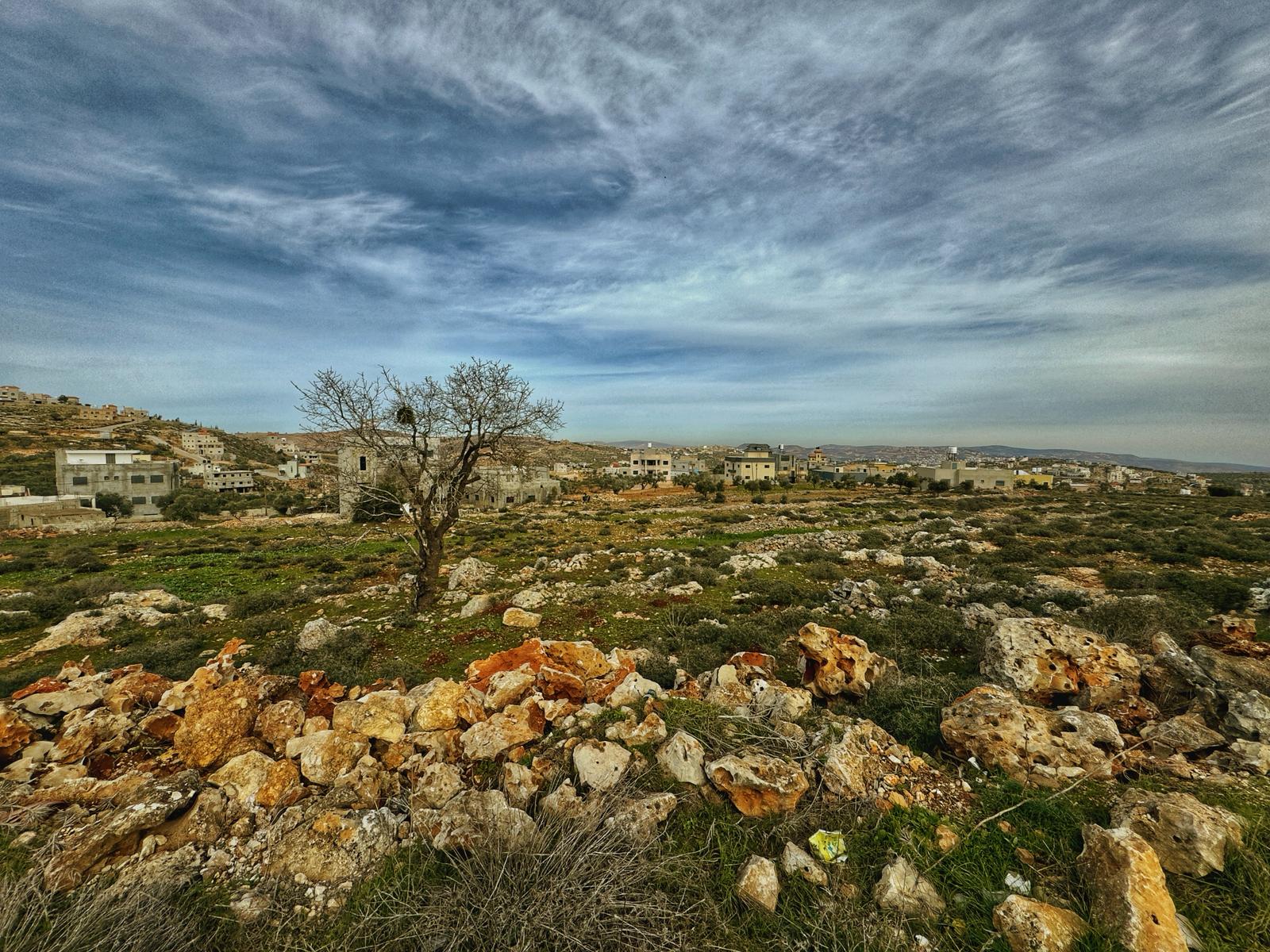 صورة مأخوذة من المنطقة الجنوبية لقرية قصرة، بعدسة ابن قصرة السيد محمد نزال